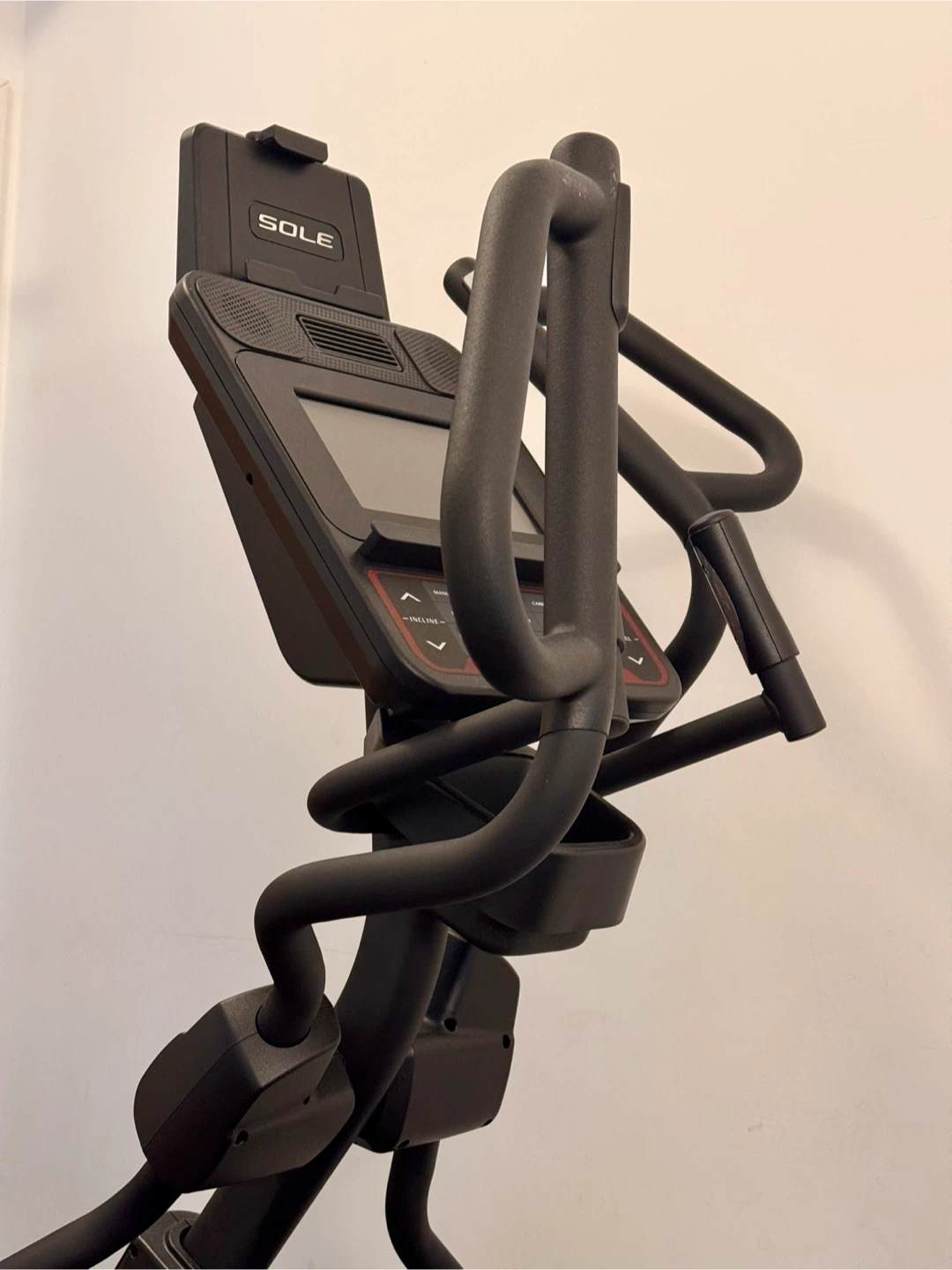SOLE E95 Elliptical Trainer