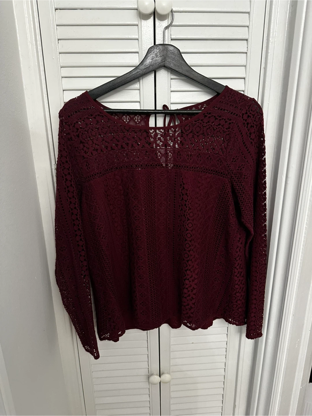 Hollister Women's Lace Long Sleeve Top - Size L