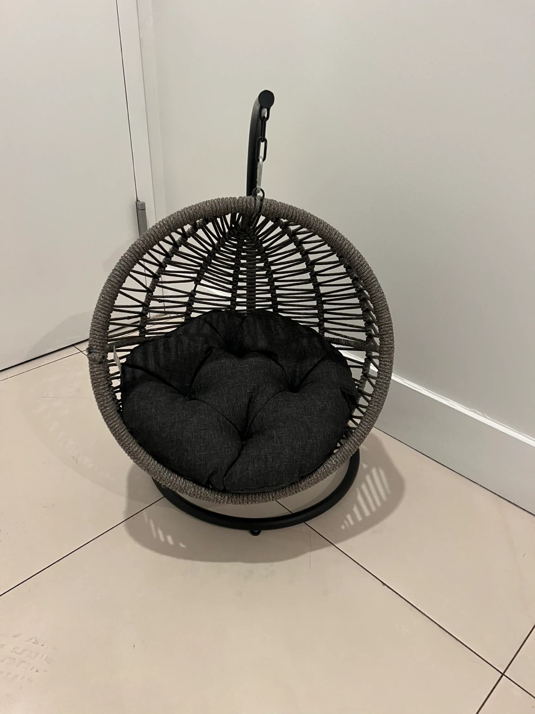 Hanging Egg Chair with Cushion