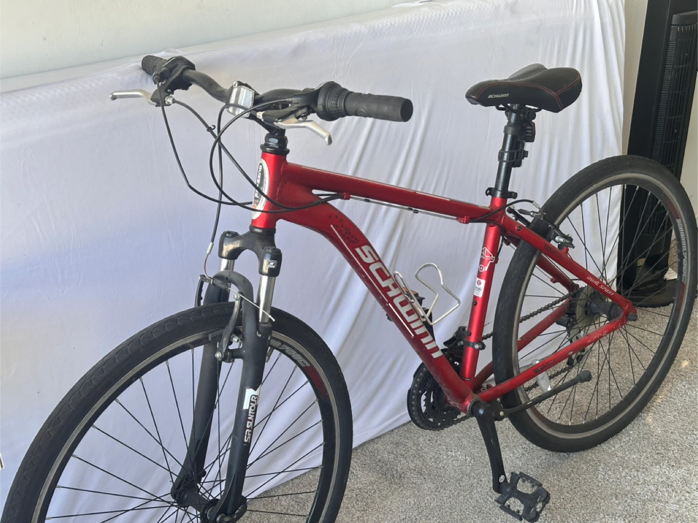 Red Schwinn Dual Sport Bicycle - photo 3