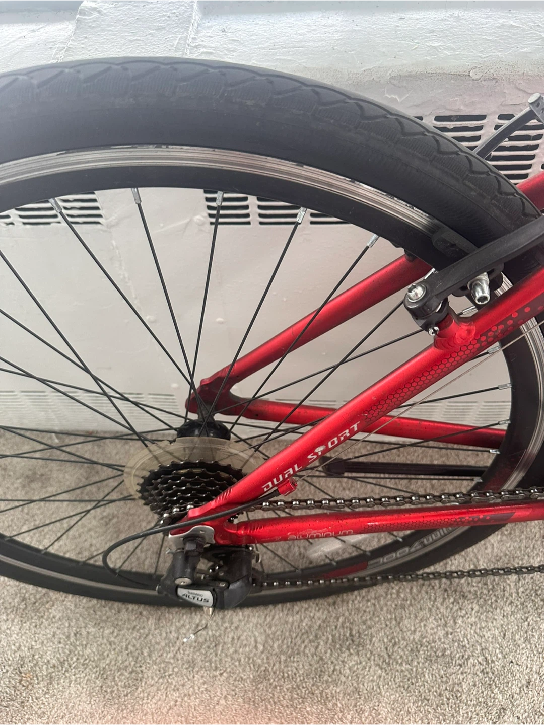 Red Schwinn Dual Sport Bicycle - photo 5