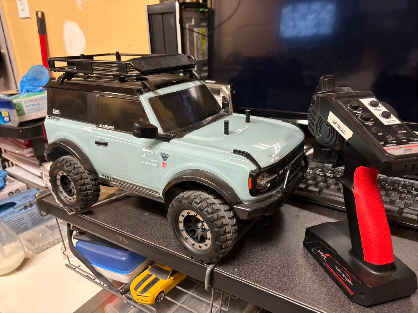 Tamiya CC02 2021 Ford Bronco 4x4 - photo 2