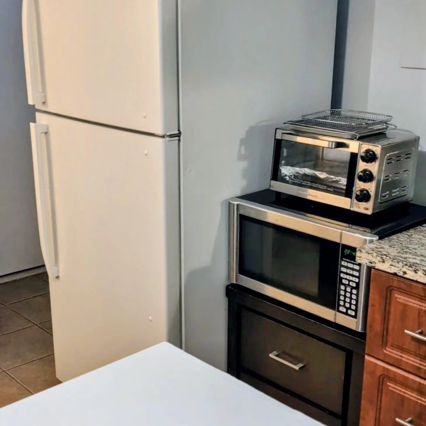 Private Furnished Room For Rent - photo 4