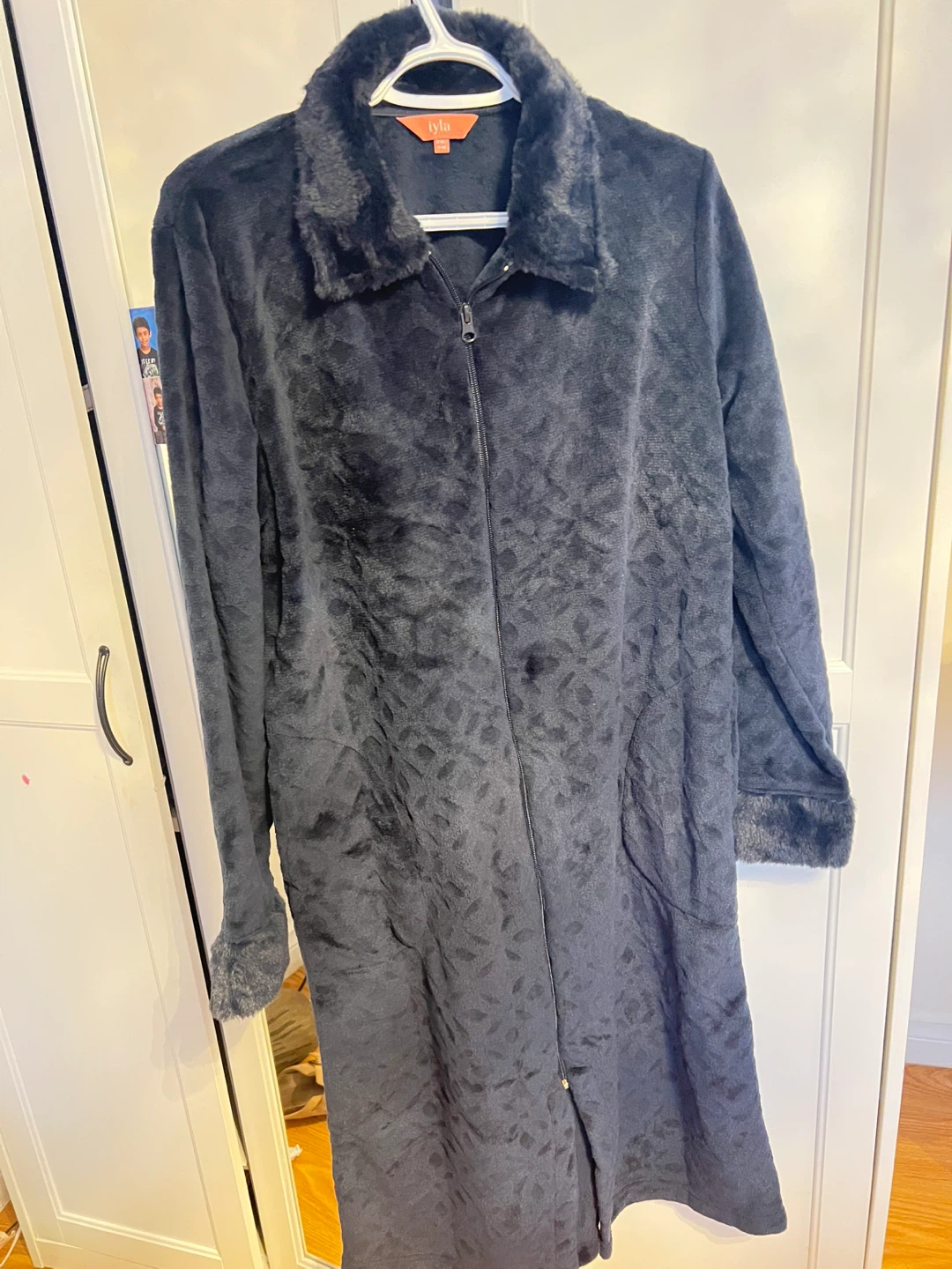 Tyla Plush Robe