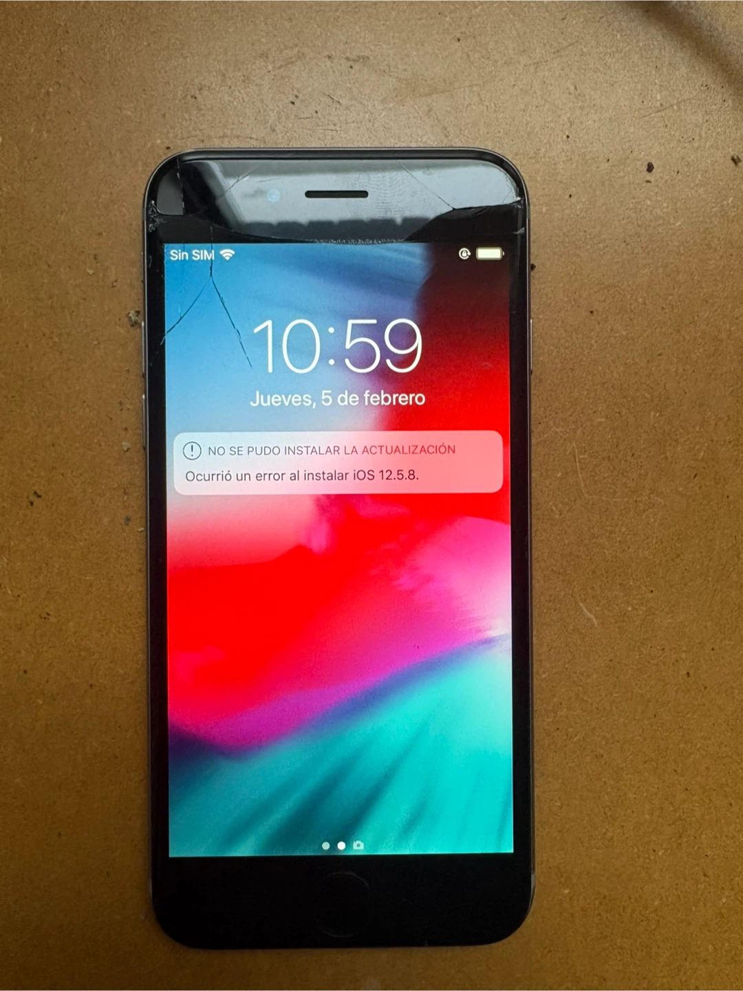 Apple iPhone 6s - Silver