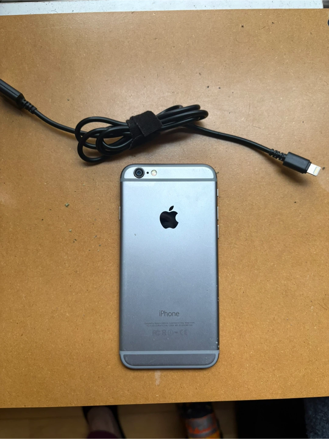 Apple iPhone 6s - Silver - photo 3