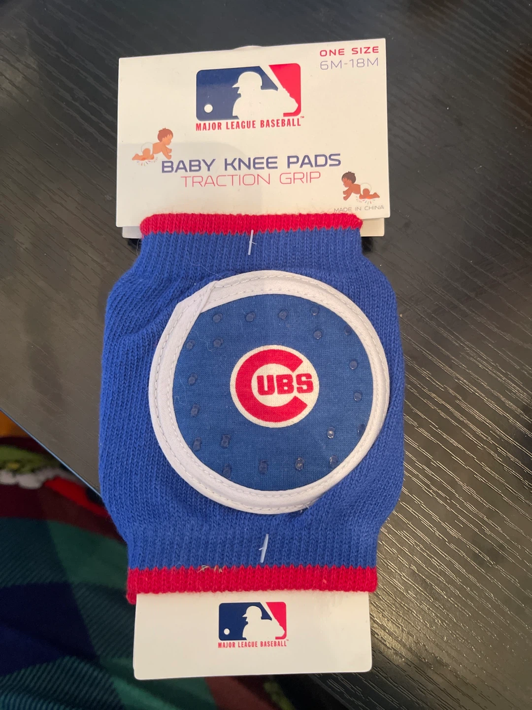 Major League Baseball Cubs Baby Knee Pads Traction Grip (6M-18M)