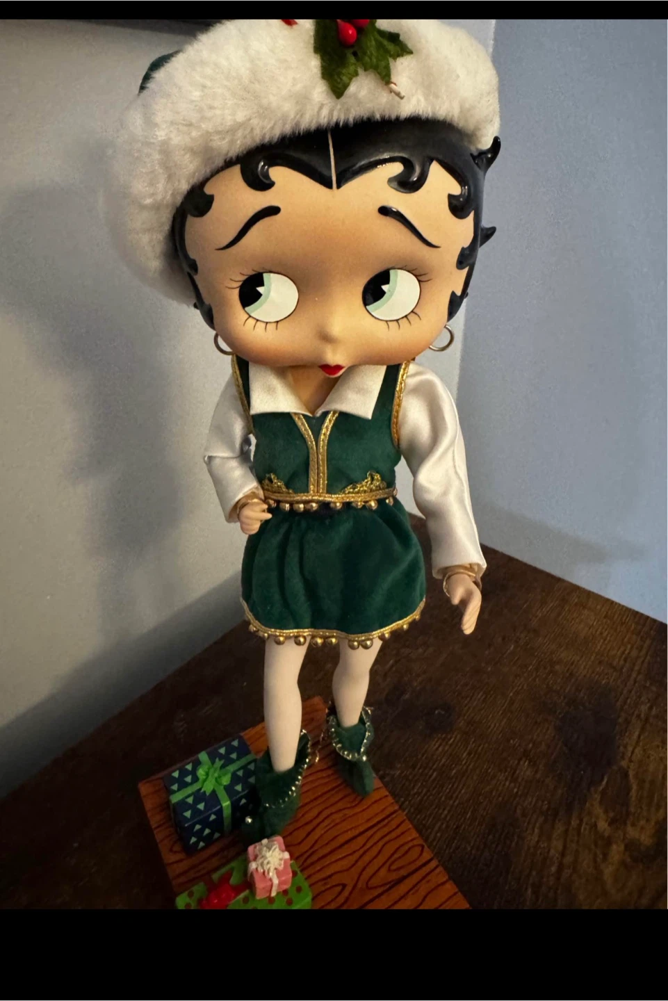 Betty Boop Christmas Figurine with Wish List - photo 4