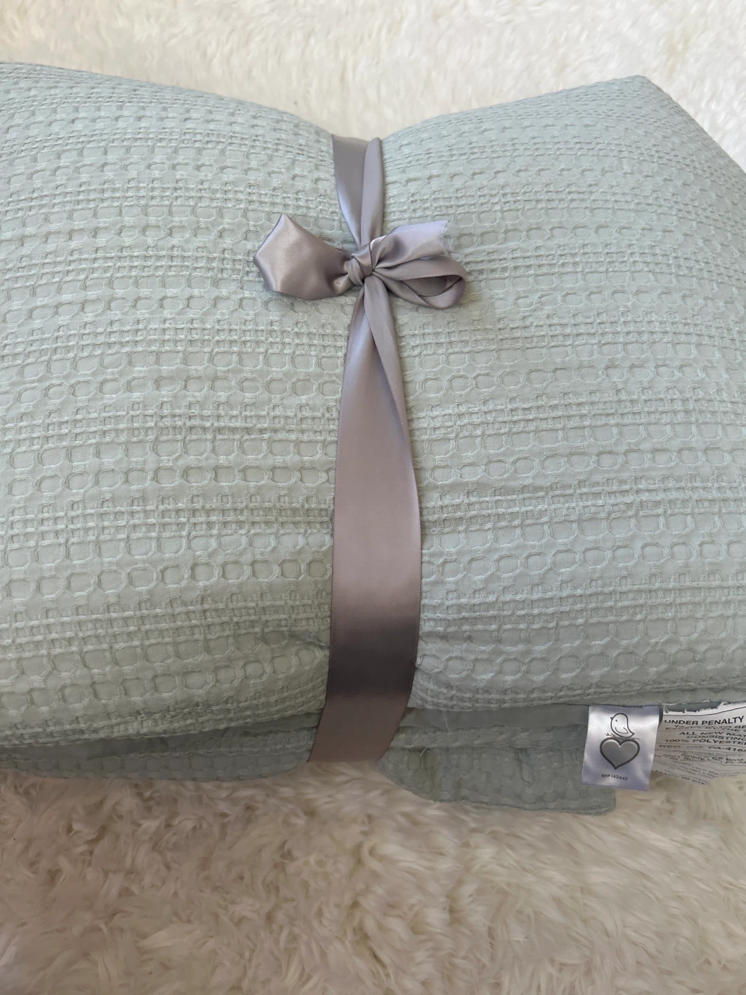 Light Blue Textured Quilt - Full/Queen