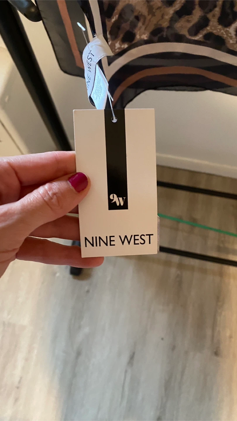Nine West scarf - photo 3