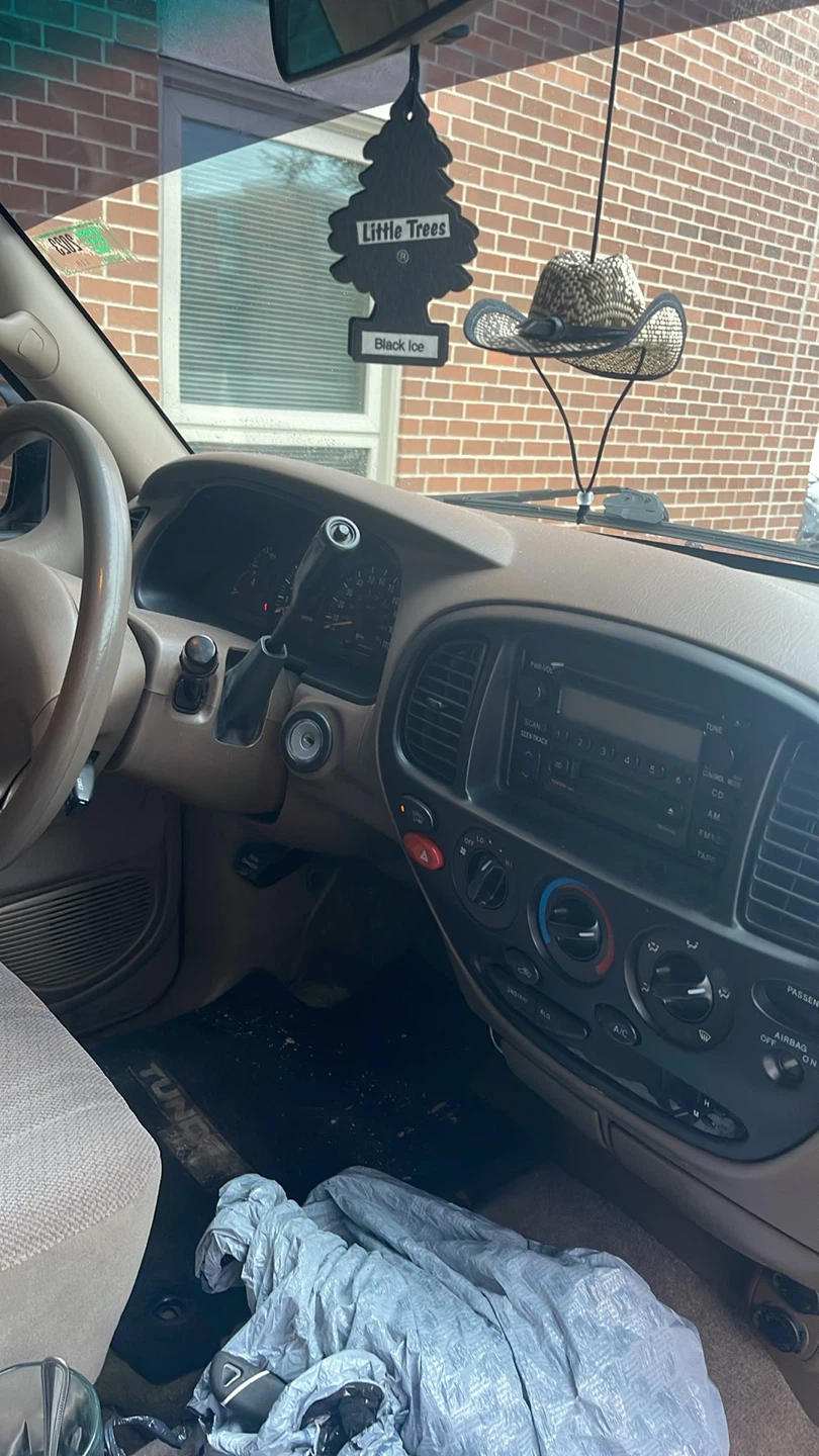 2005 Toyota Tundra V8 4WD Truck