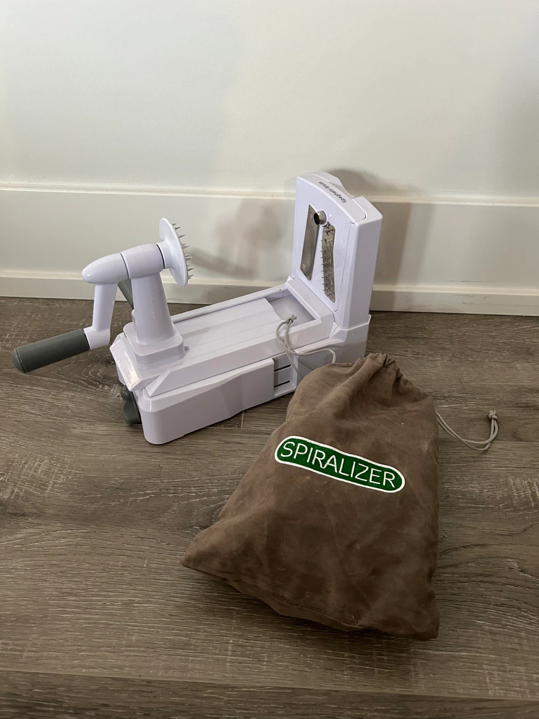 Tabletop vegetable spiralizer + set of blades - photo 2
