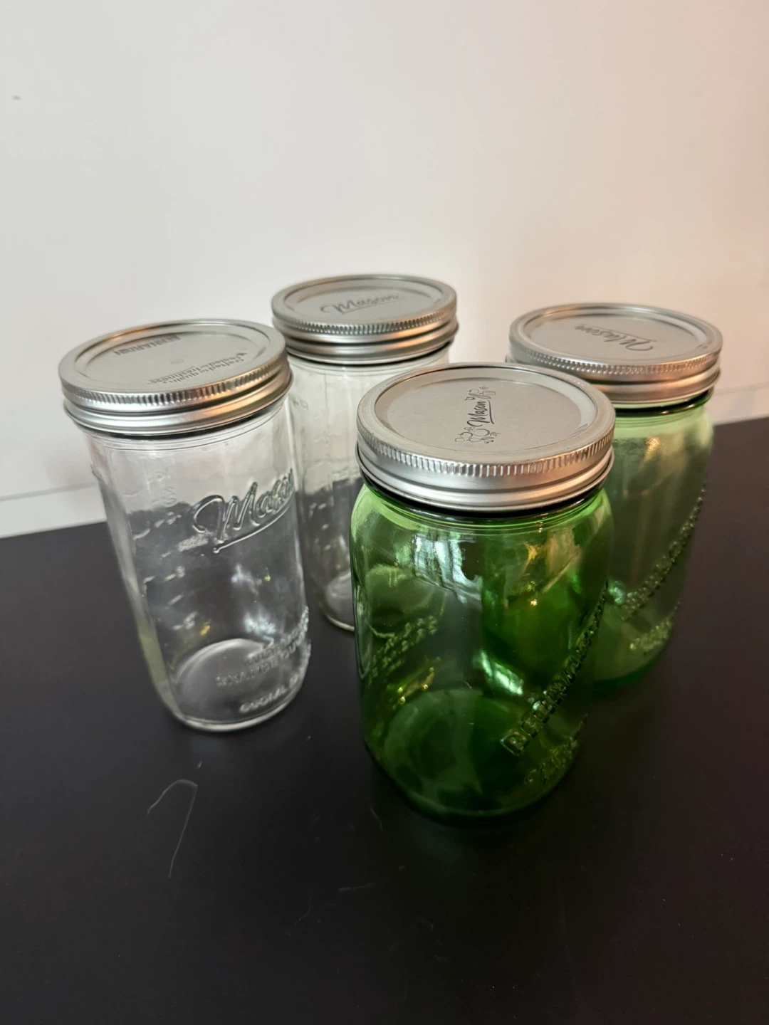 🥕 4 Mason Jars - 2 Clear, 2 Green