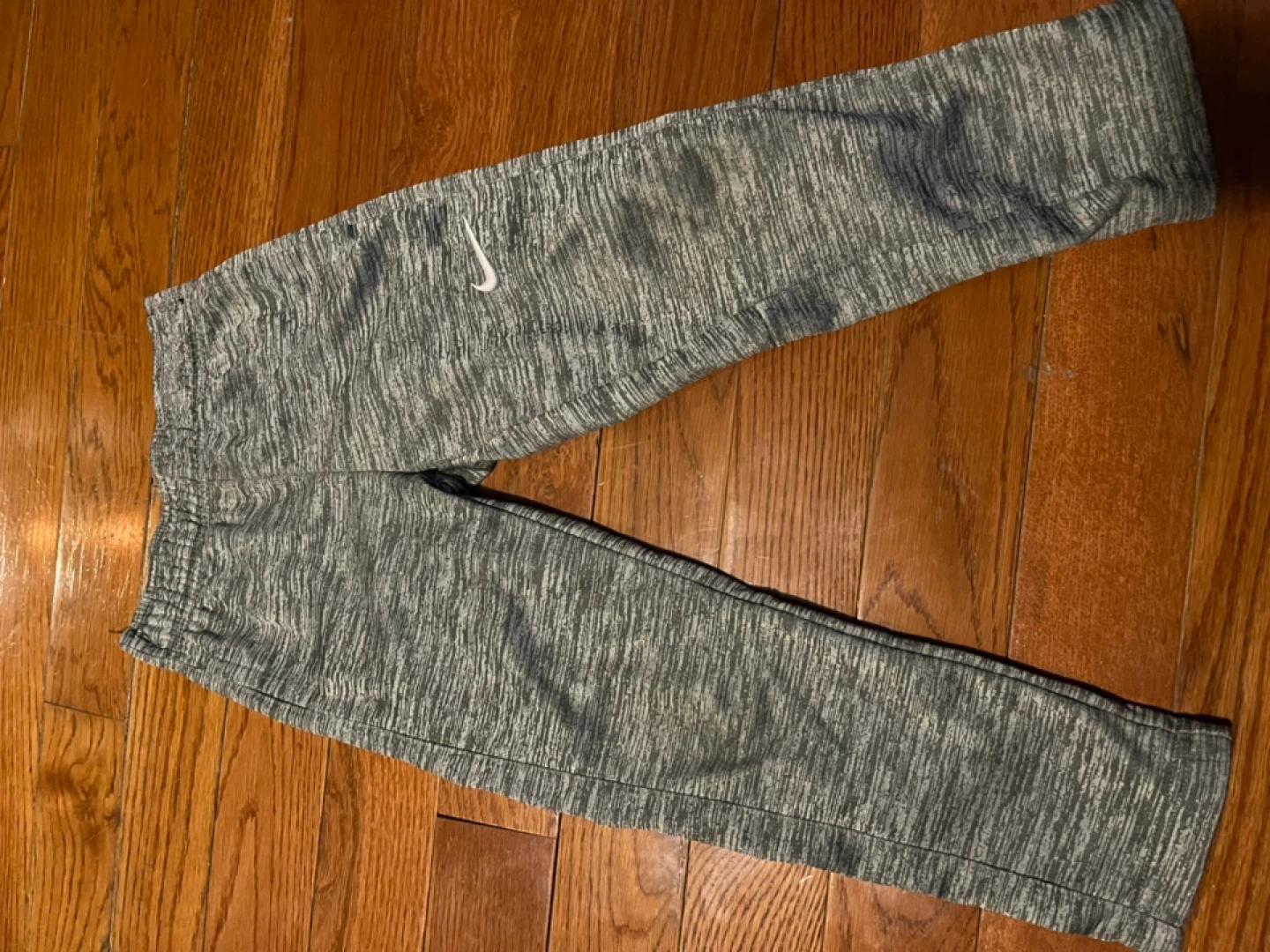 Sonic the hedge hogs sweat suit and Nike sweats - photo 3