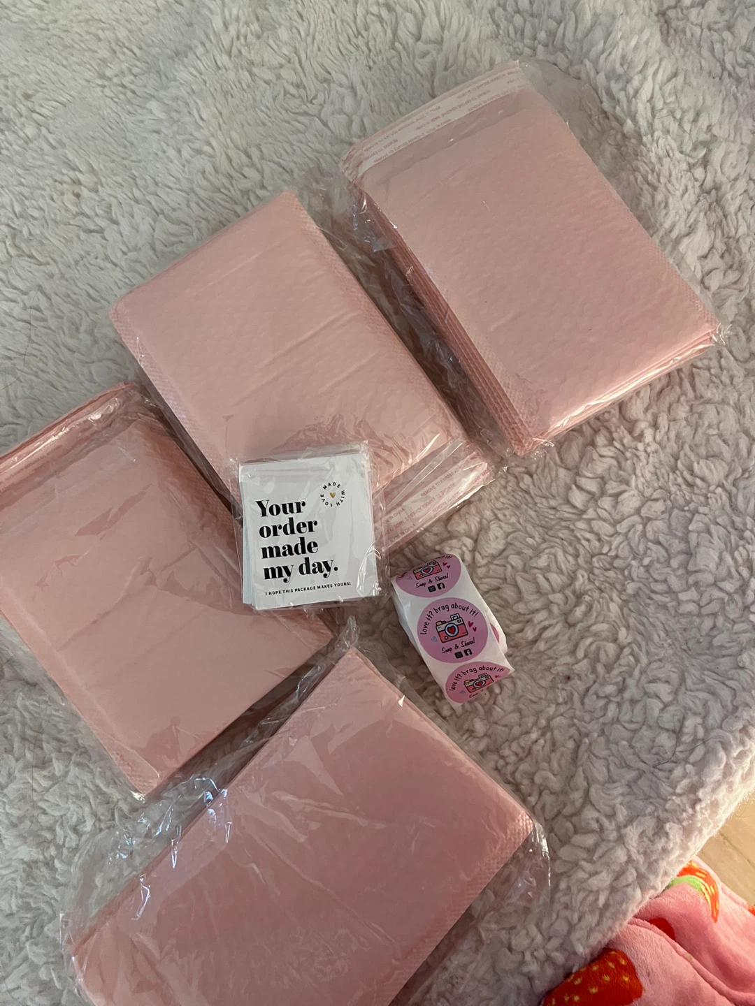 Pink Bubble Mailers & Stickers - photo 3