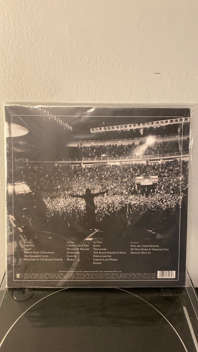 My Chemical Romance Vinyl - The Black Parade is Dead - photo 2