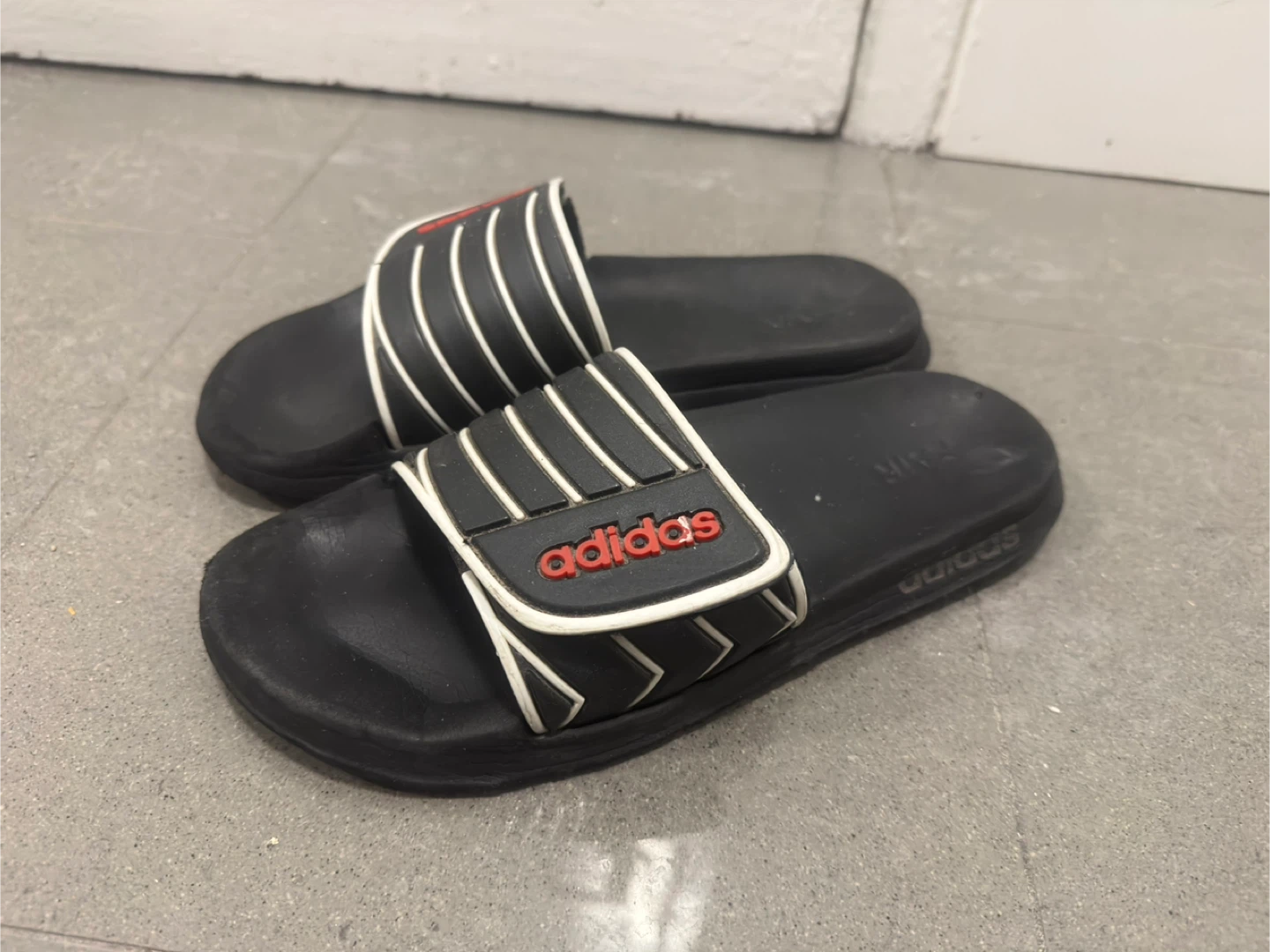 Adidas slides Mens US 10