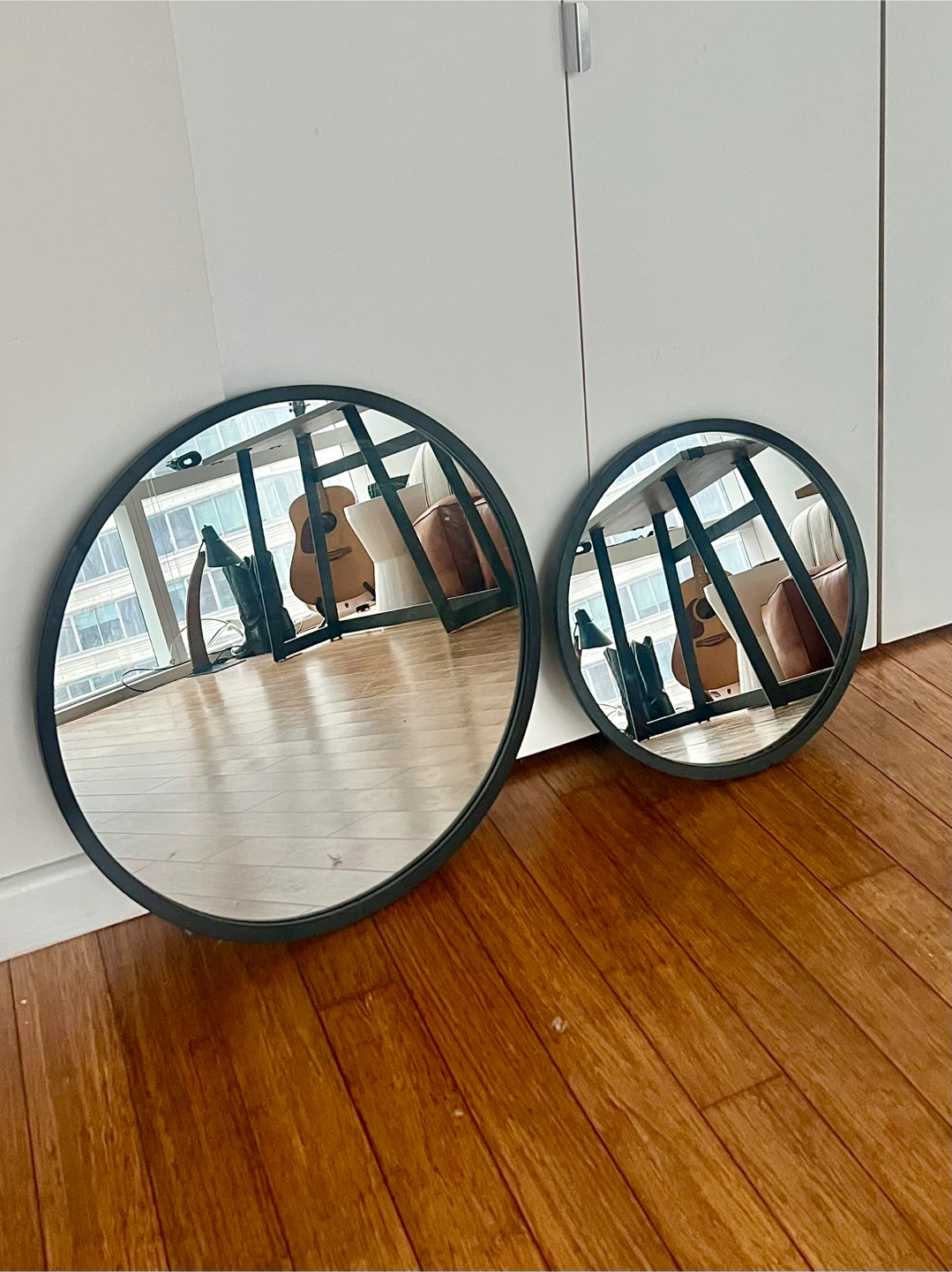 2 x wall mirrors, black rubber frames, 24”+18” (price for both) - photo 2