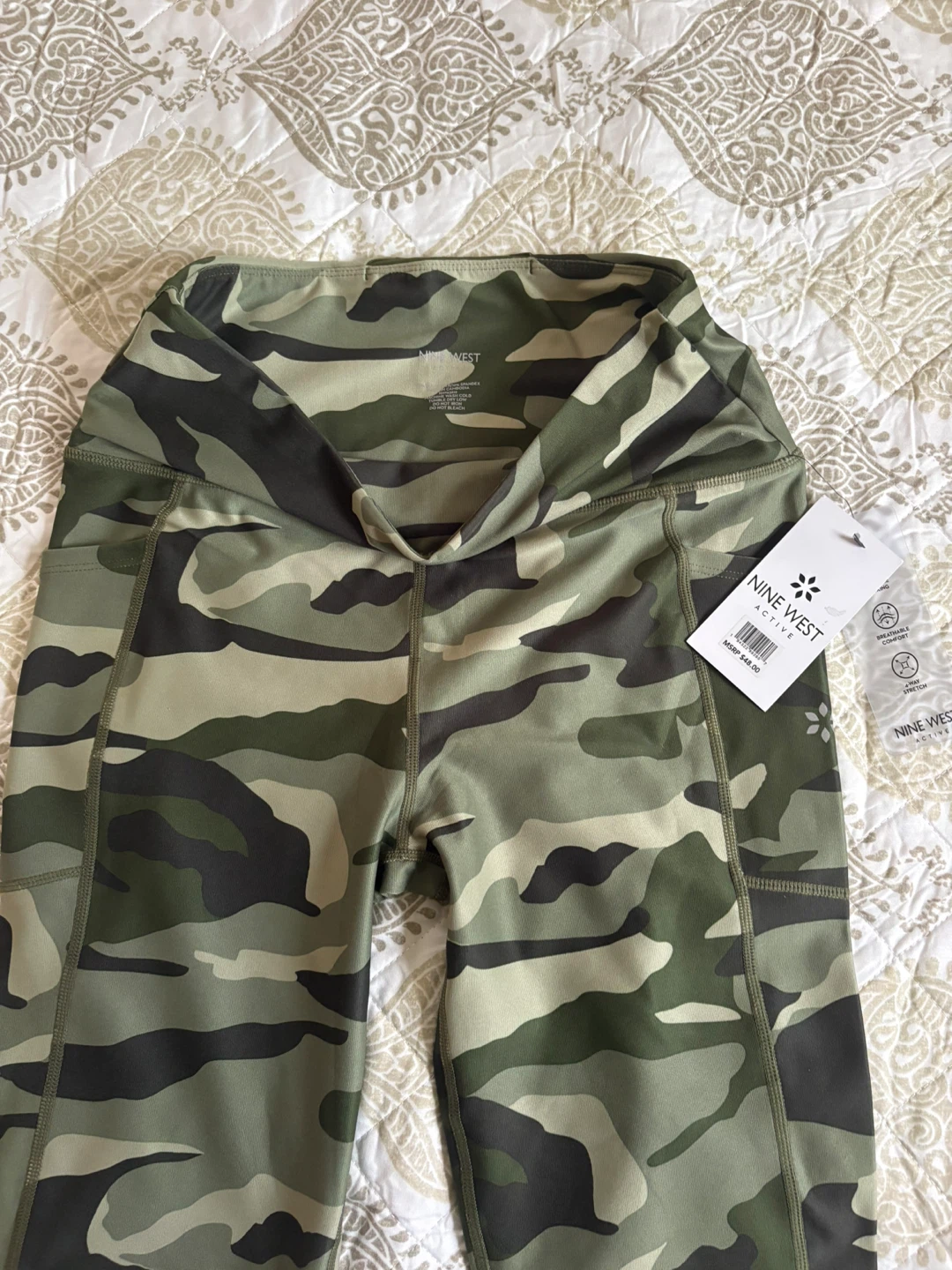 Nine West Active Camo Capri Leggings - photo 4