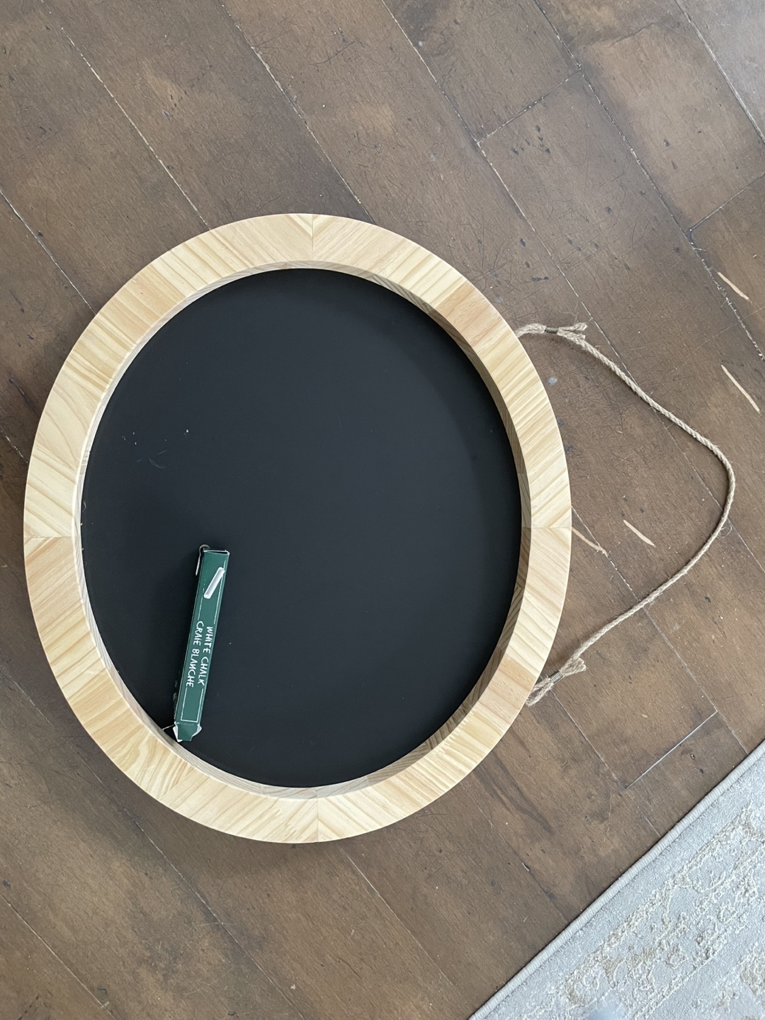 Round Chalkboard with Wooden Frame - photo 2