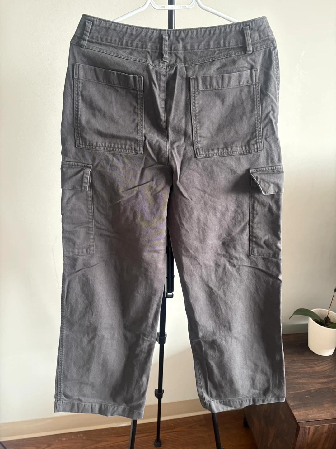 GAP Loose Khaki Cargo Pants Size 6 - photo 2