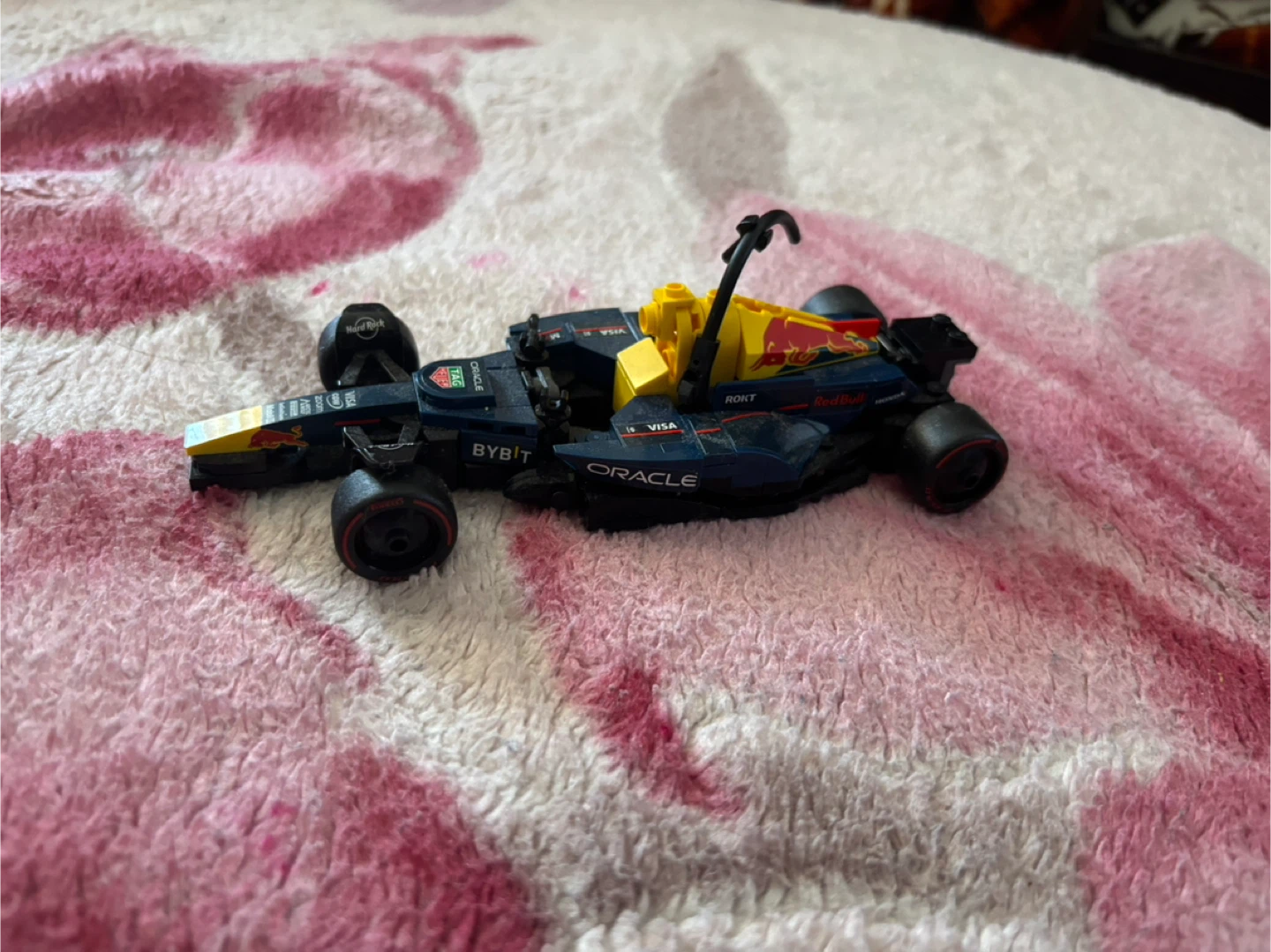 LEGO Red Bull Racing RB18 F1 Car Toy