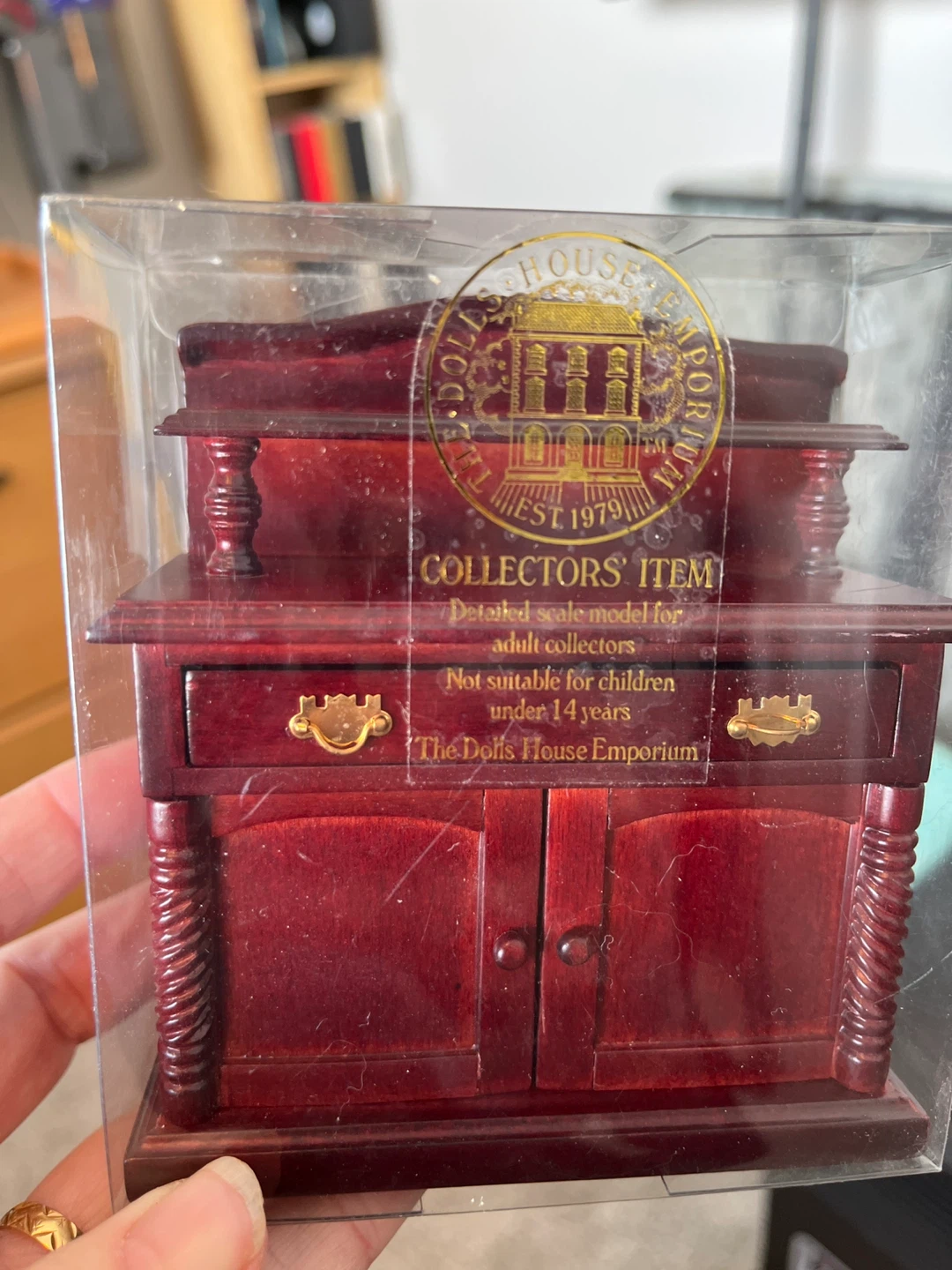 The Dolls House Emporium Miniature Cabinet - photo 2