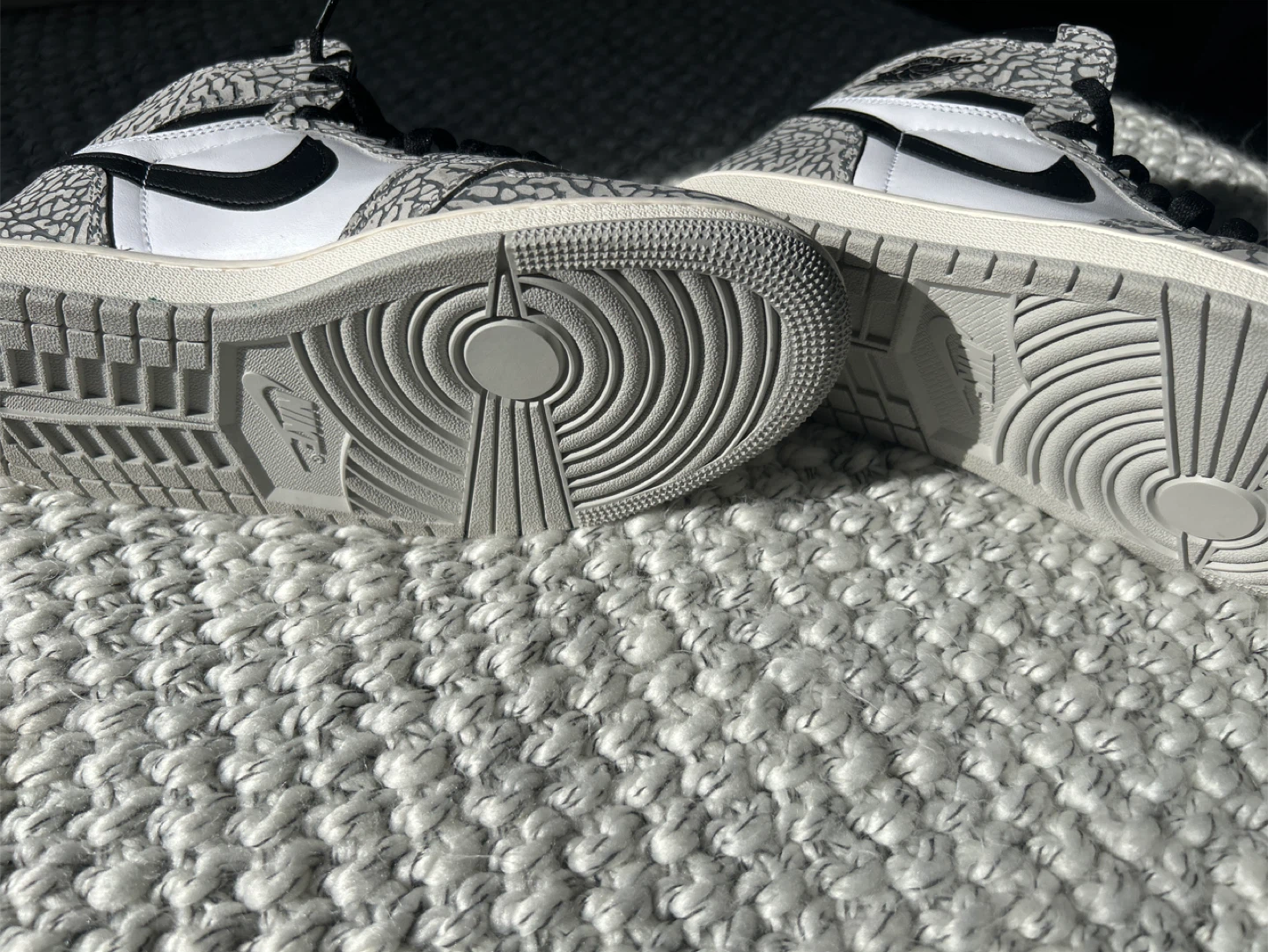 Nike Air Jordan 1 "Elephant Print" High Top Sneakers - photo 4