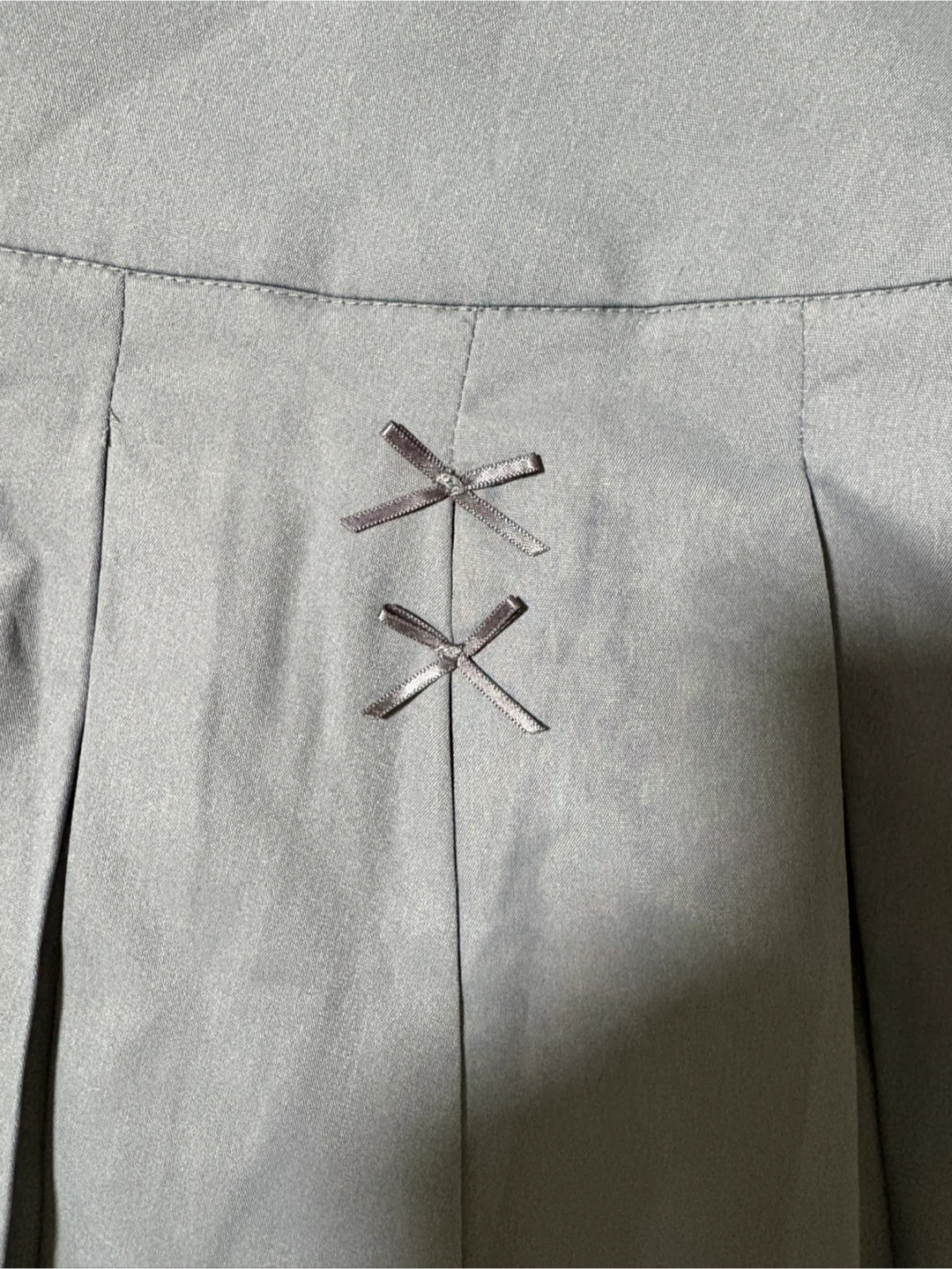 🩶Grey Pleated Skirt with Bow Accents - photo 2