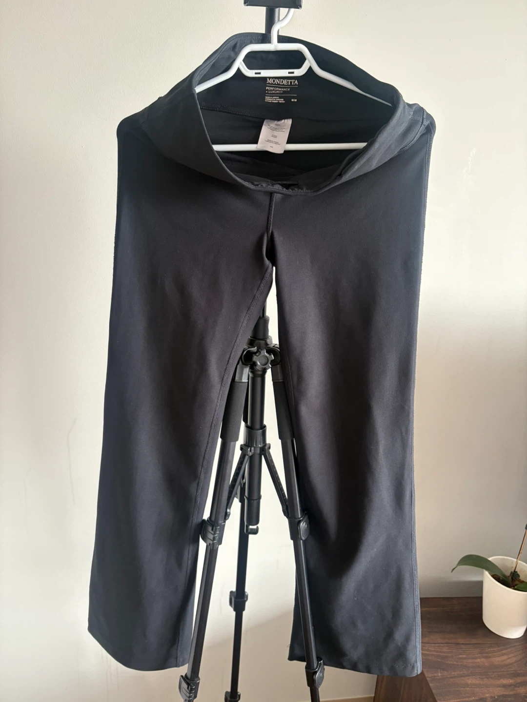 Mondetta Performance + Luxury Black Pants