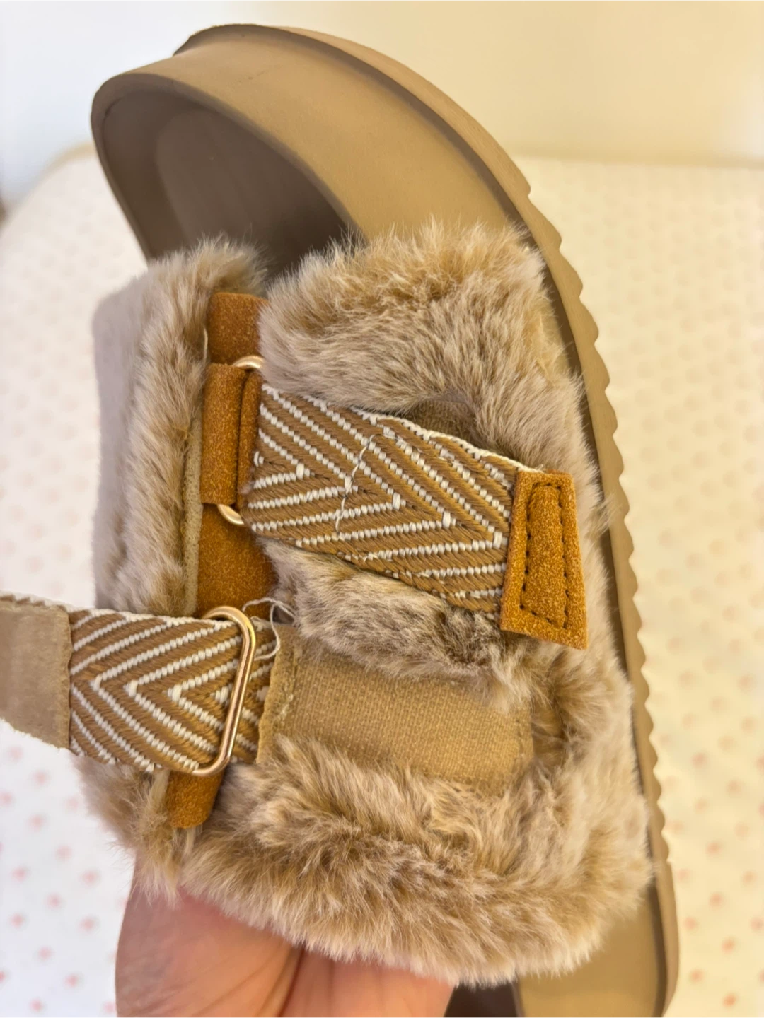 KUALIU Furry Slides - Women's Size 8 - photo 5