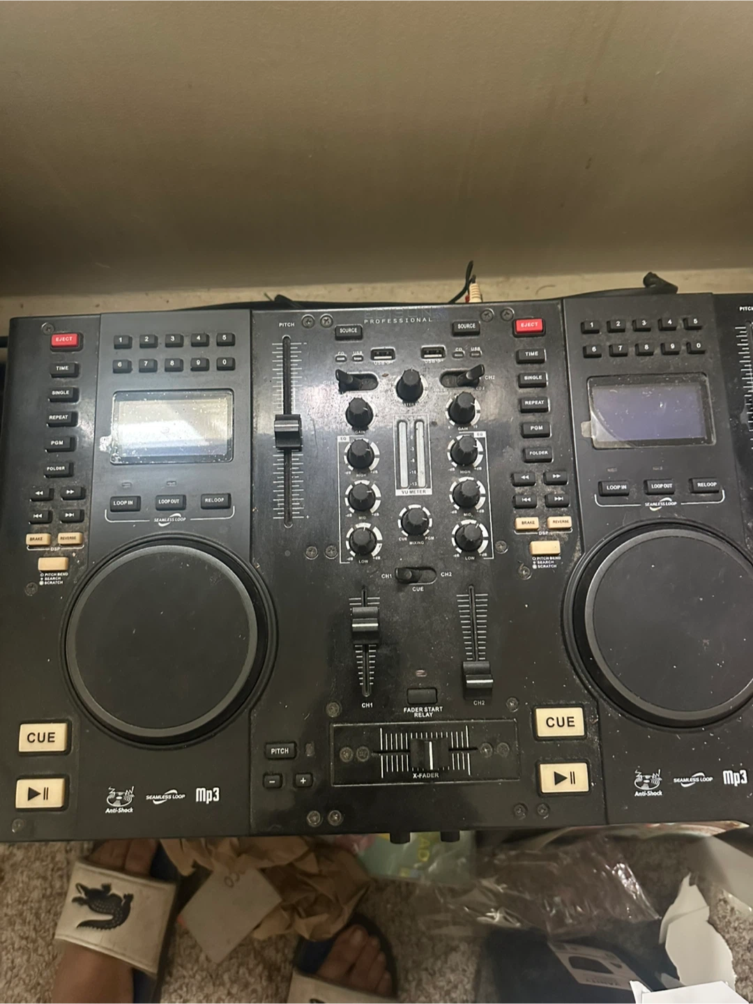 Numark 4Trak DJ Controller - photo 3