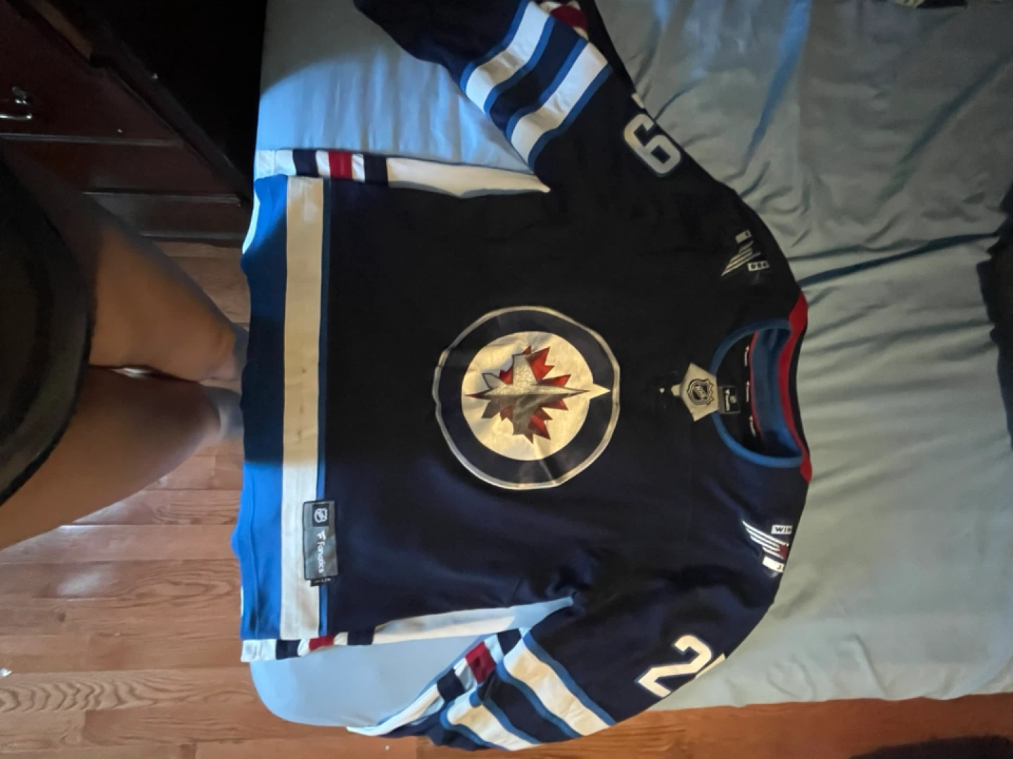 Winnipeg Jets Fanatics Hockey Jersey - L/XL - photo 2