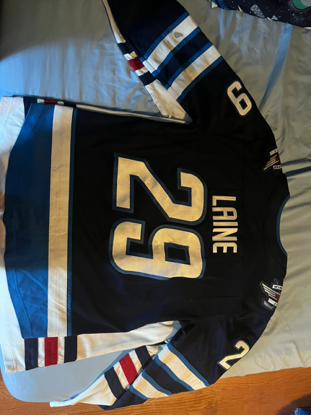 Winnipeg Jets Fanatics Hockey Jersey - L/XL - photo 3