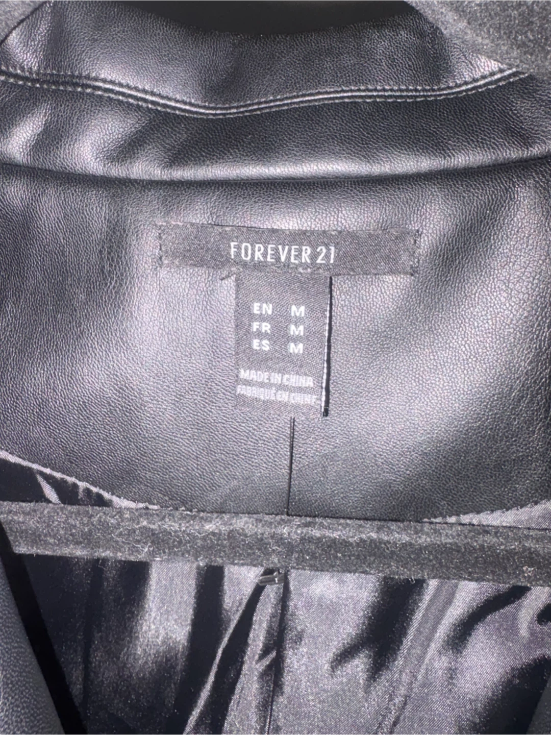 Ensemble veste et pantalon en faux cuir noir Forever 21 - photo 4