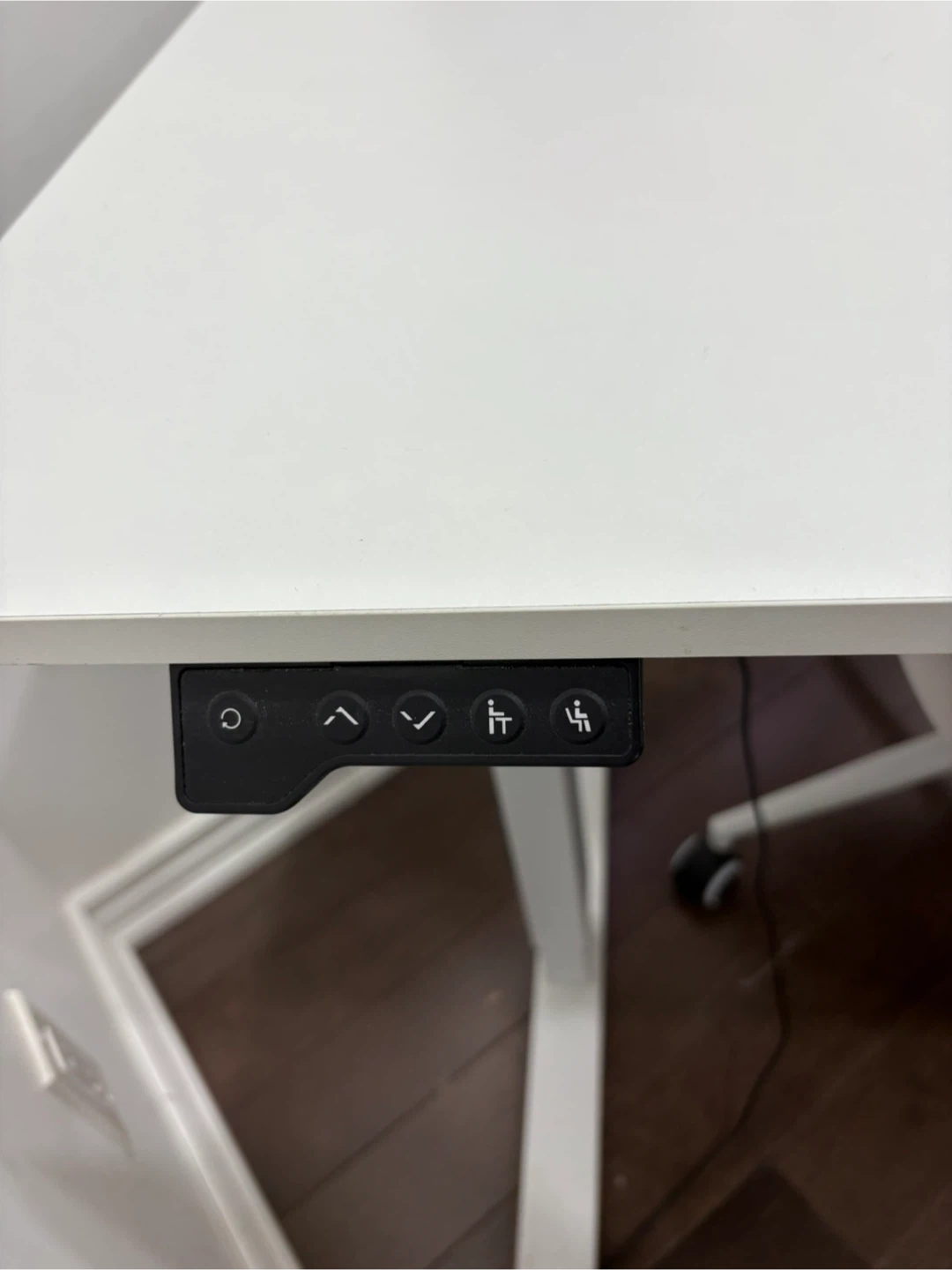 Adjustable desk and chair - photo 3