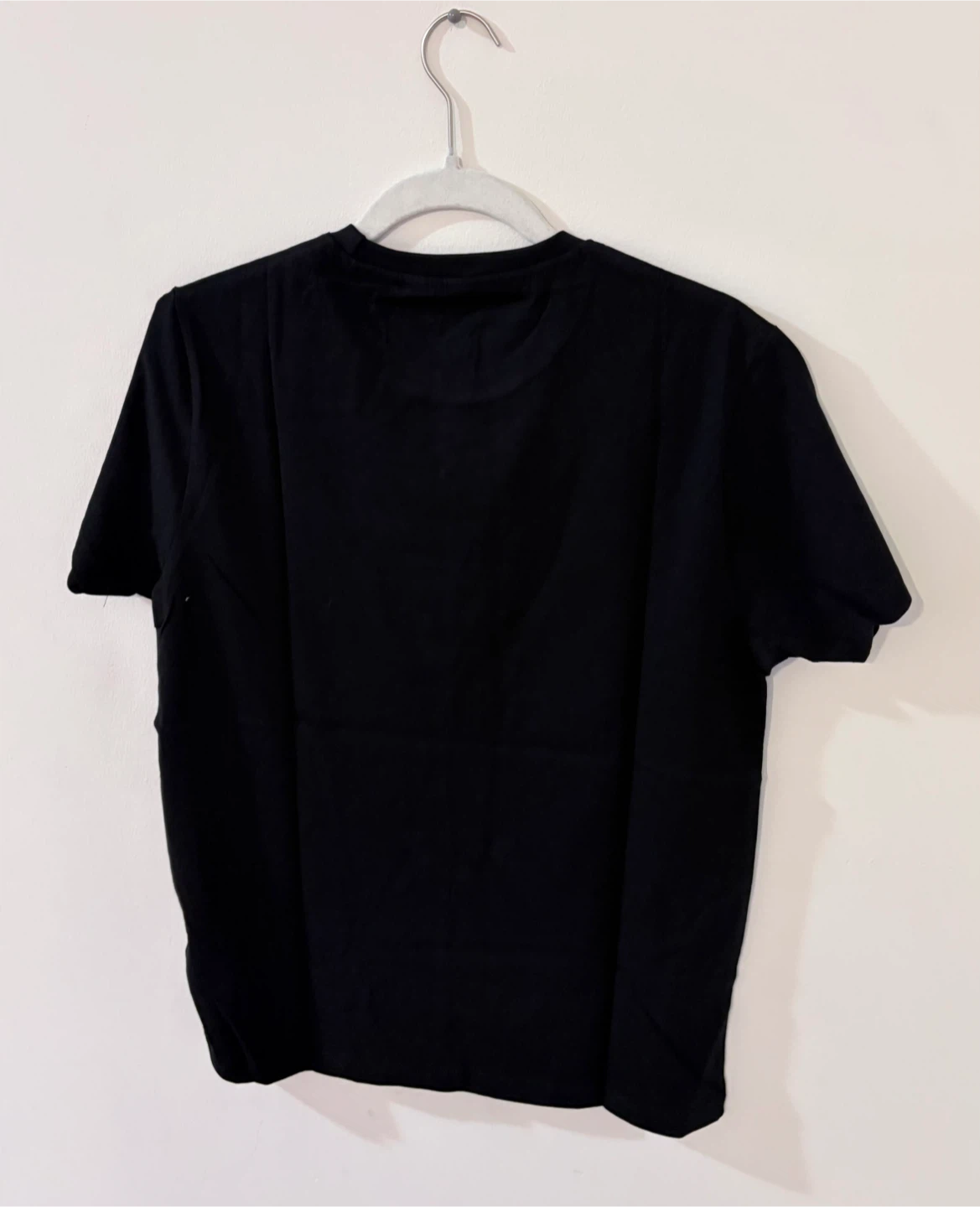 Armani Exchange Black Graphic T-Shirt - Size Medium - photo 3