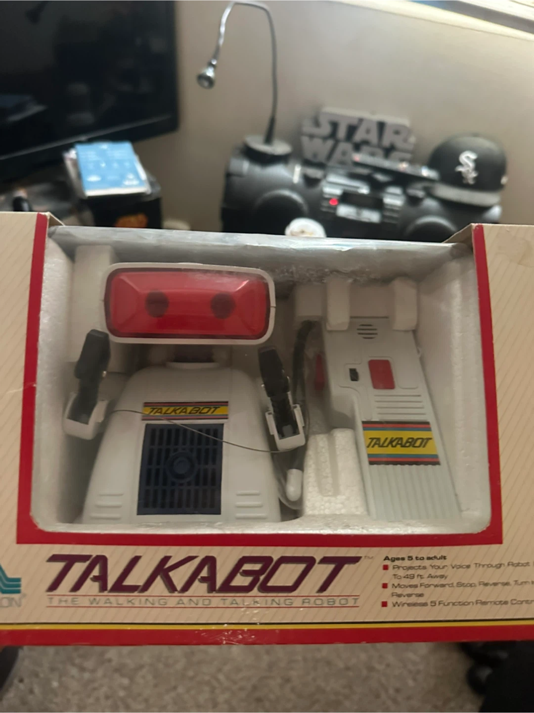 Talkabot The Walking and Talking Robot - photo 3