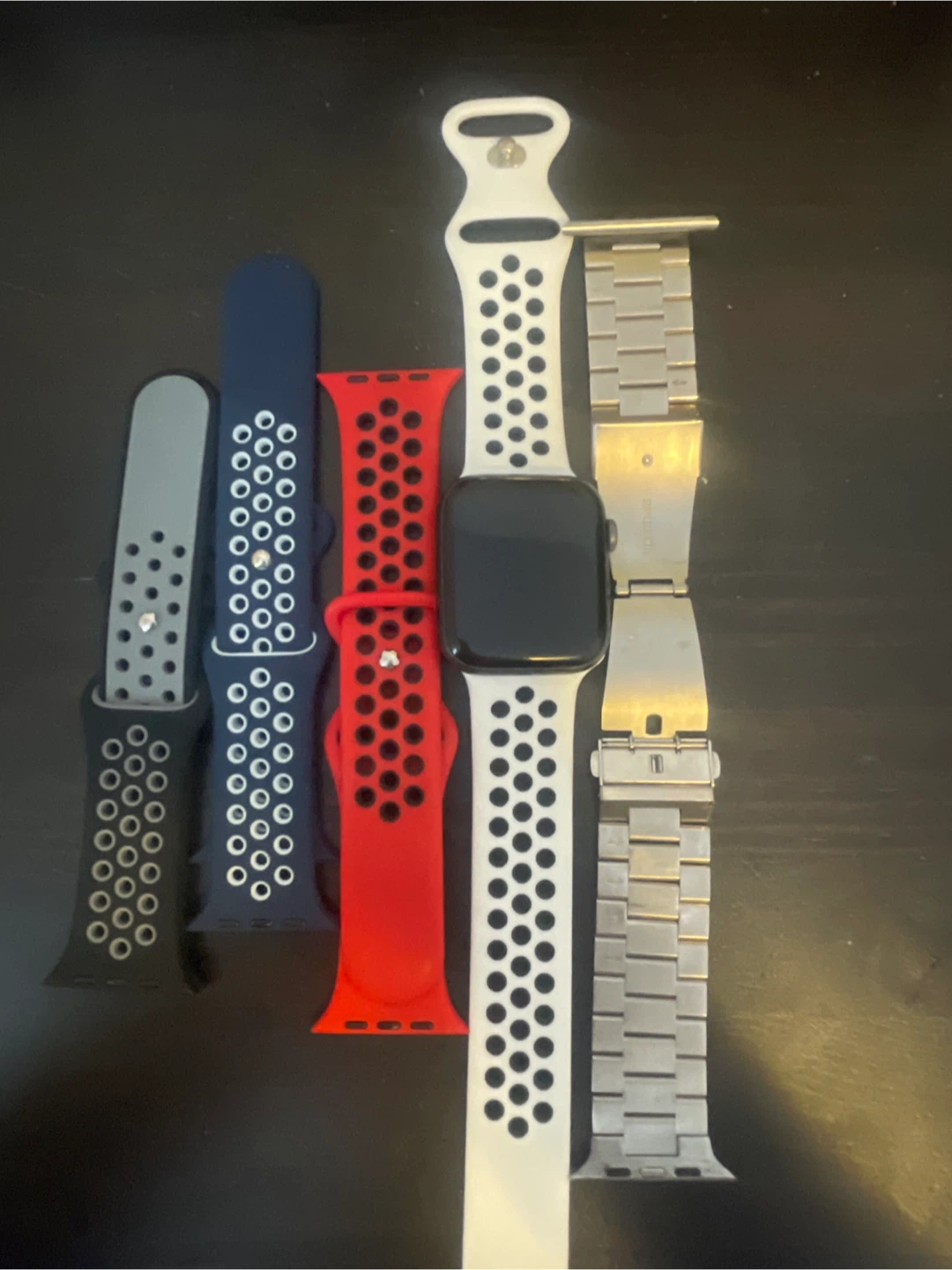 Apple Watch SE 44mm –Extra Straps Included