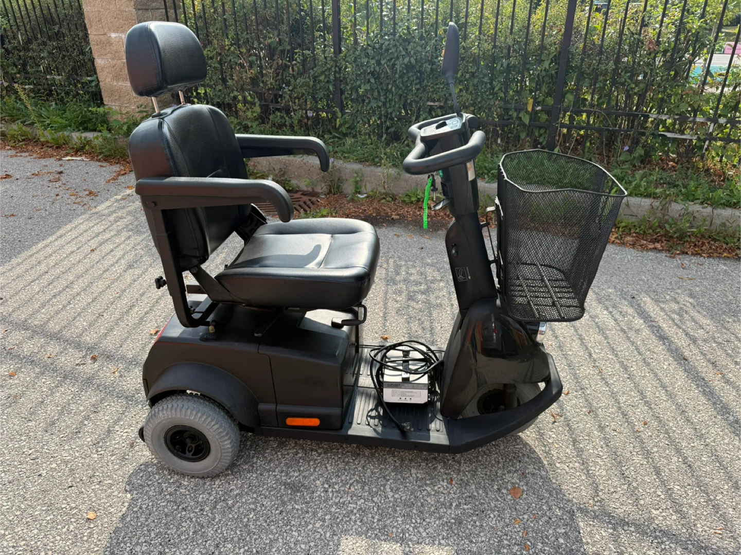 Black Fortress 1700DT Mobility Scooter with Basket