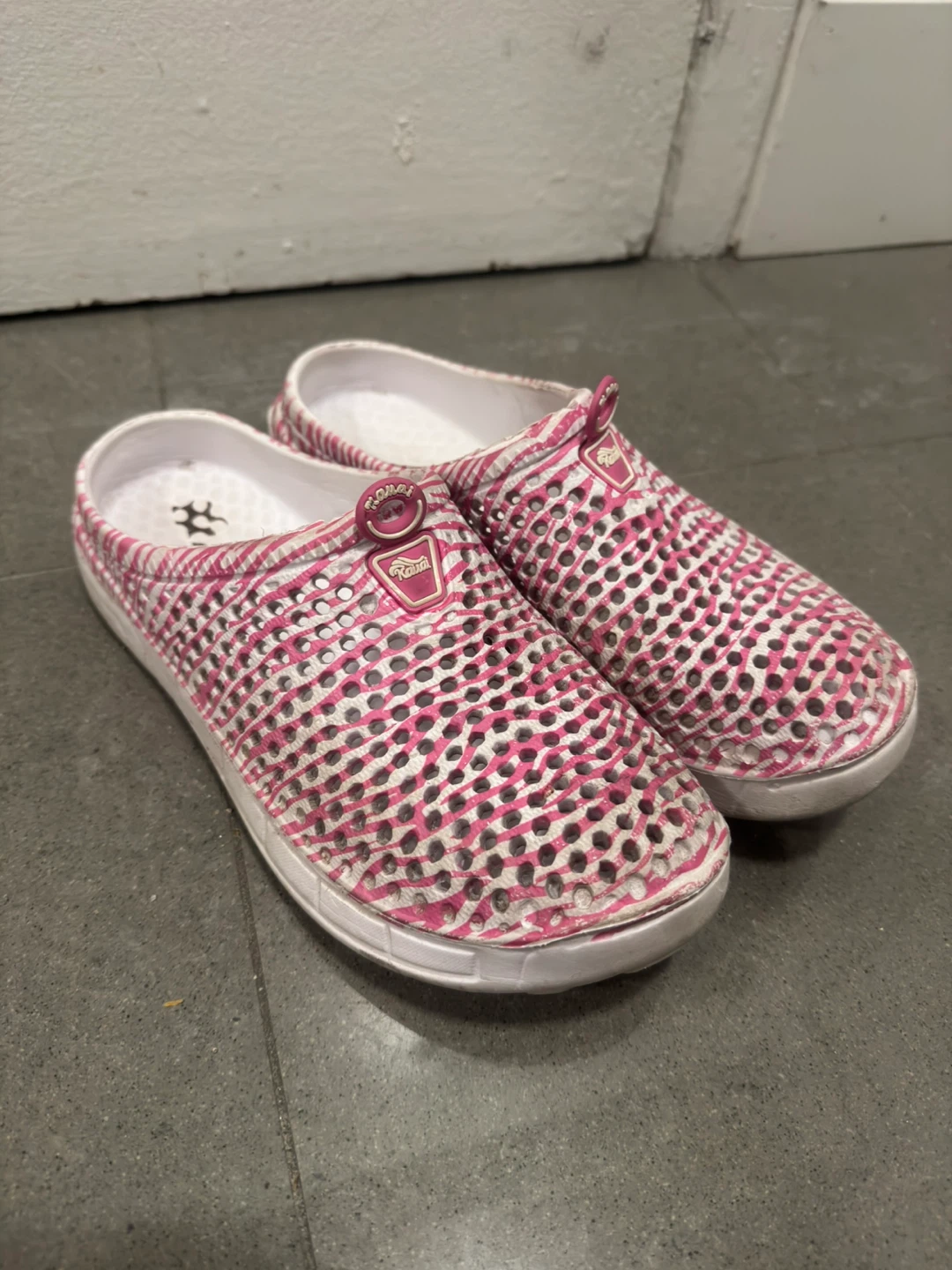 Kauai pink and white slip-on clogs Womens US 9 - photo 2