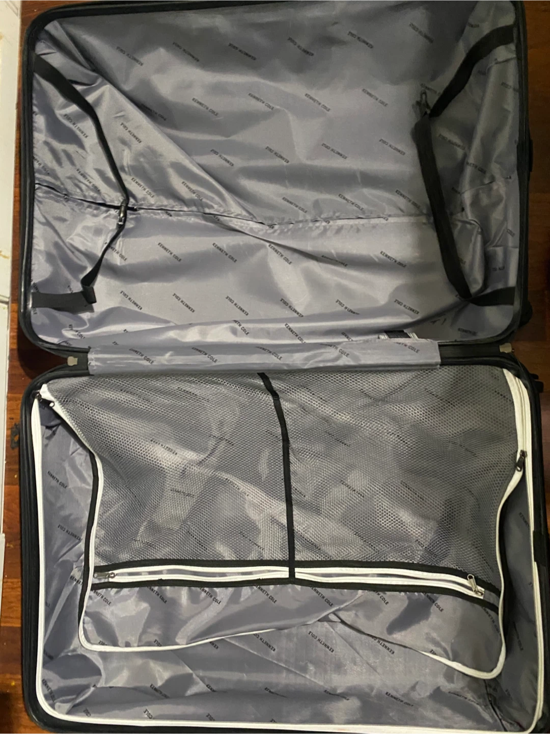 Black Hardshell Spinner Luggage Suitcase - photo 3