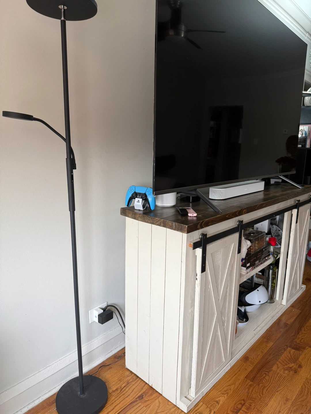 Farmhouse Barn Door TV Stand Console- Real wood - photo 3