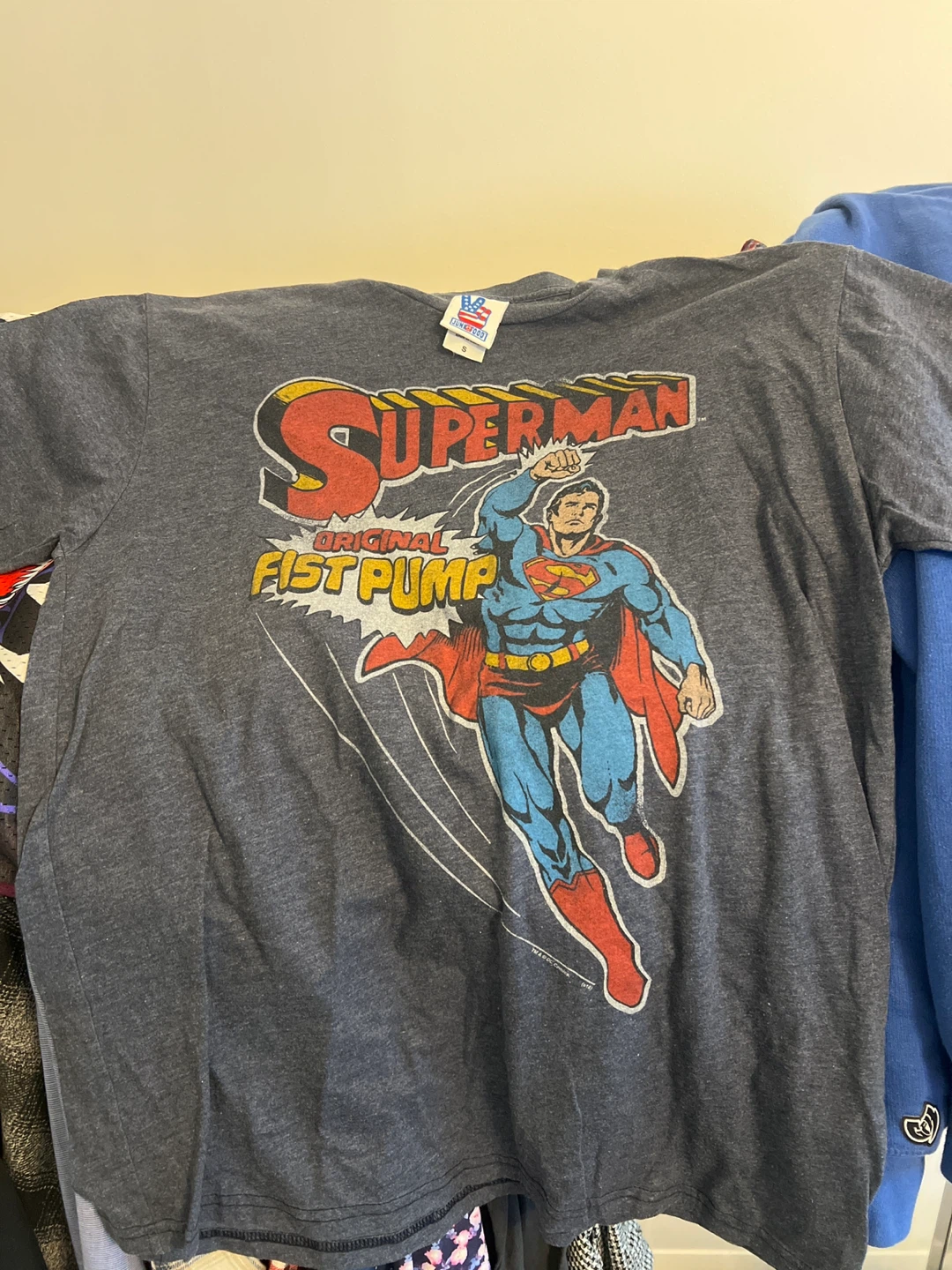 Junk Food Superman Original Fist Pump T-Shirt Size S