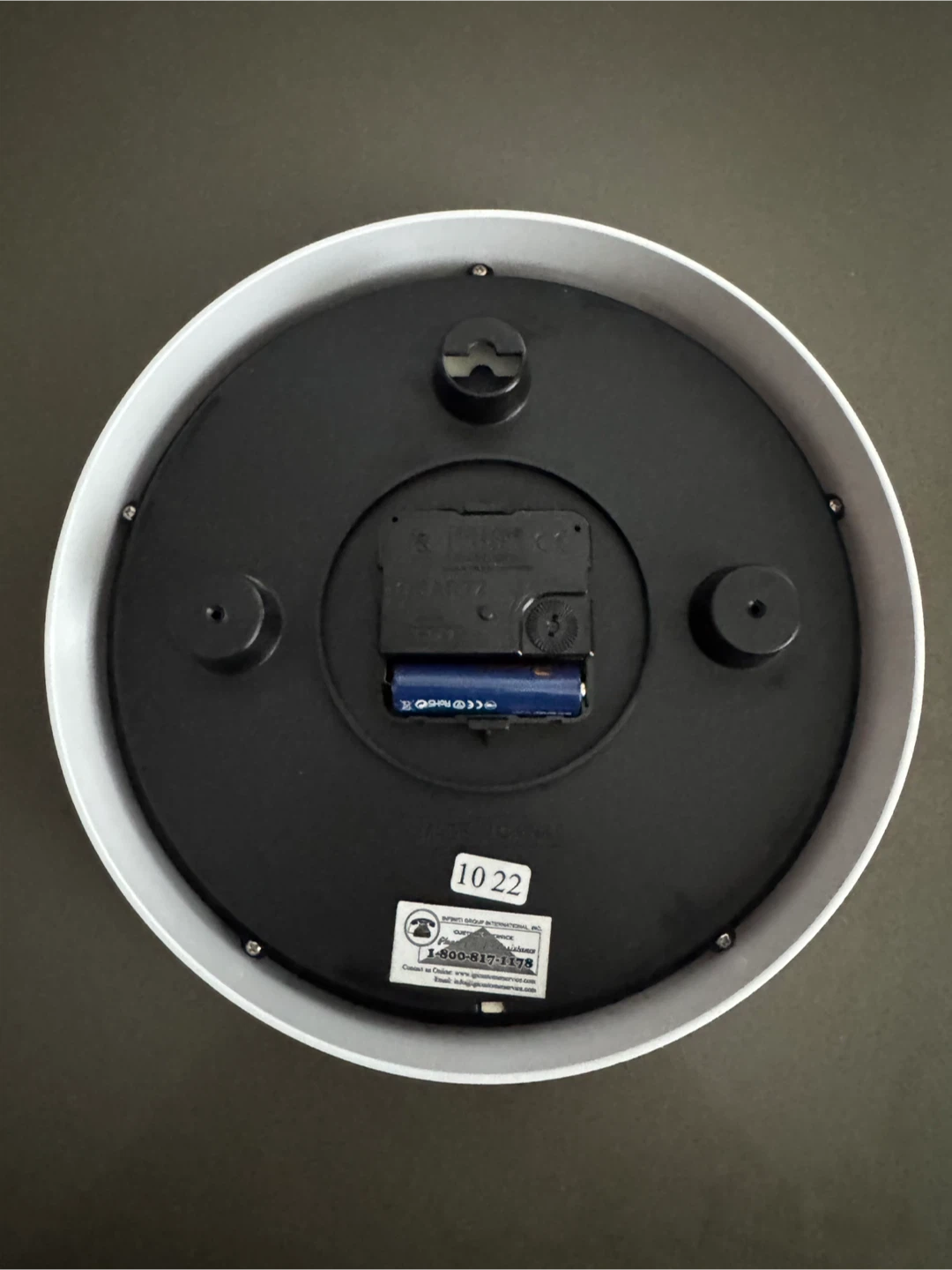 White Round Wall Clock - photo 2