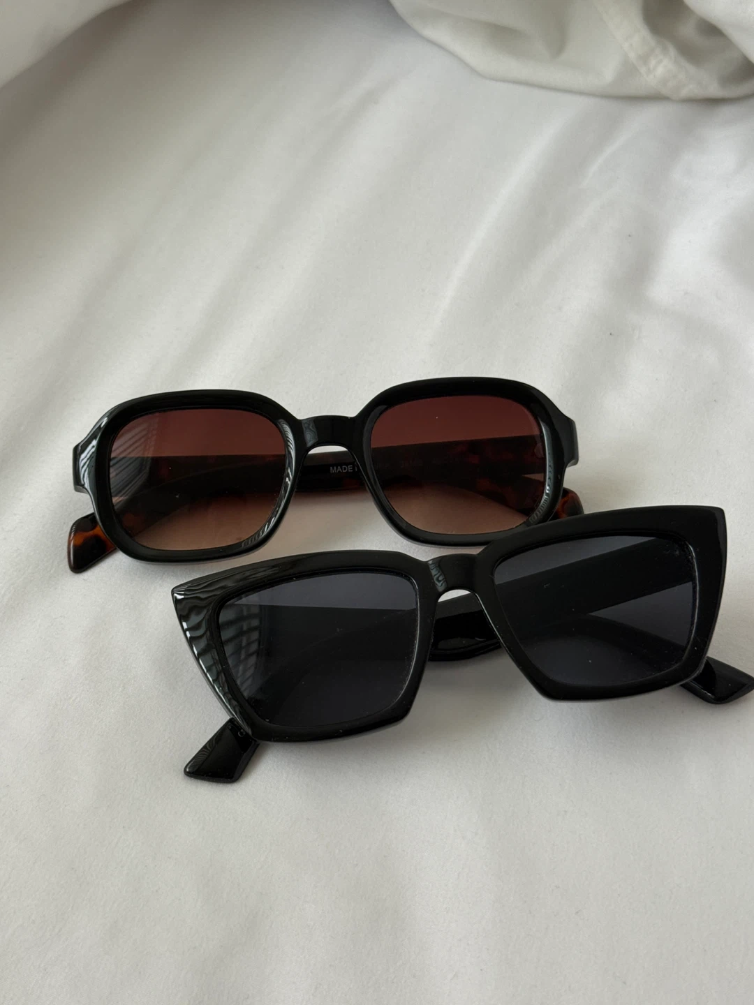 2x Sunglasses - Tortoiseshell & Black