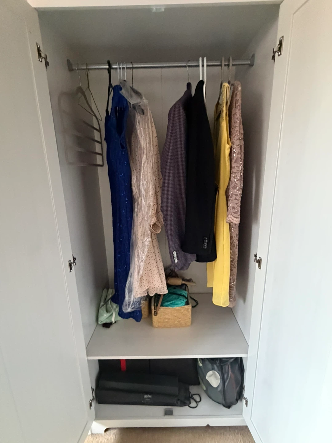 3-Door Wardrobe with Mirror - photo 2