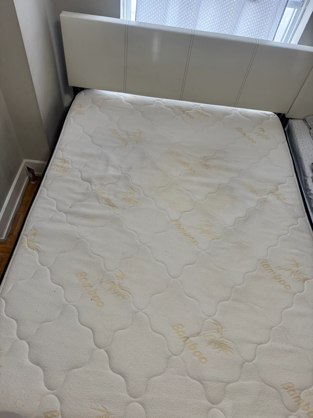 Queen Size Mattress with Bamboo Cover