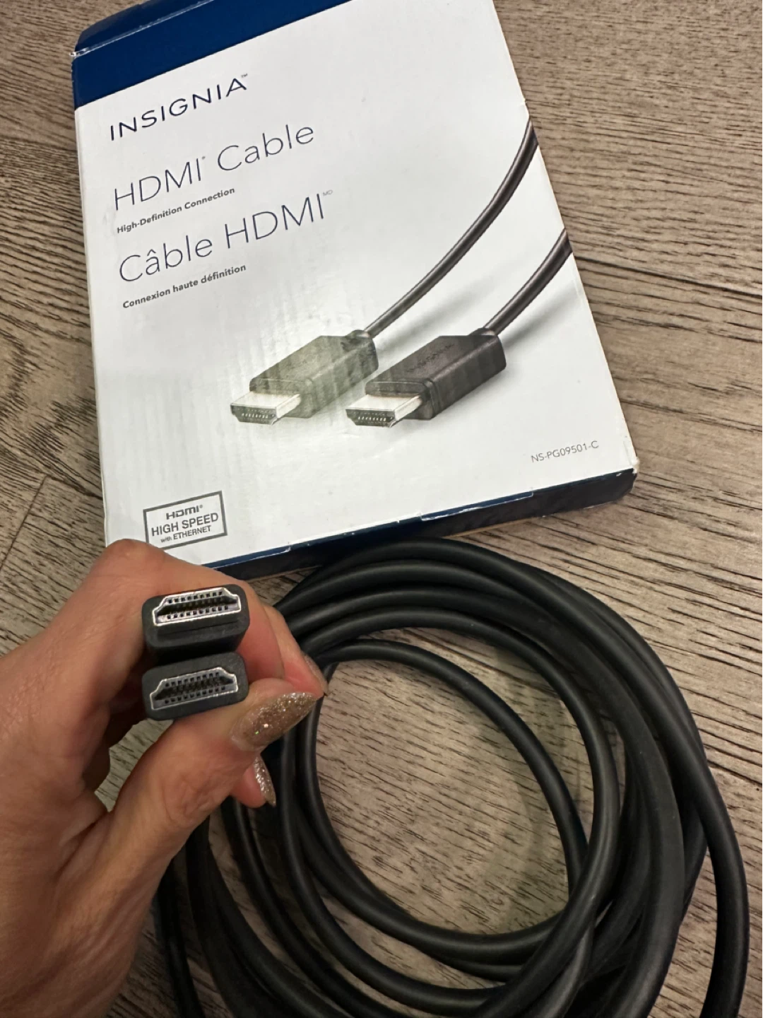 Insignia HDMI Cable - 9ft - photo 4