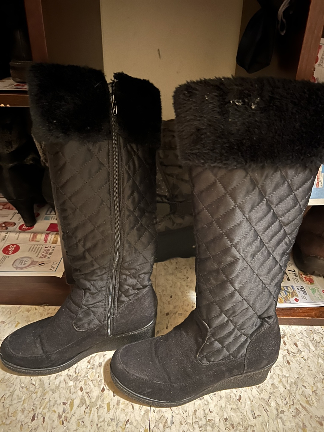 Black Quilted Wedge Boots-size 8